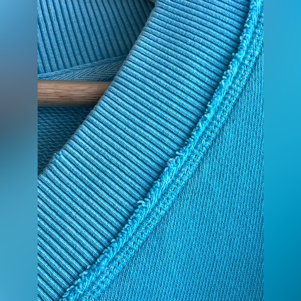 Aerie Vacay Every Day V-Neck Sweatshirt in bright blue - Picture 12 of 14